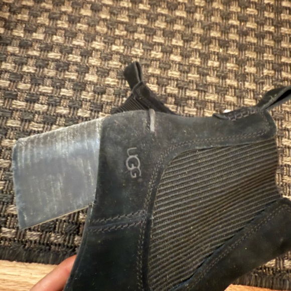 Uggs black heels - Picture 3 of 4